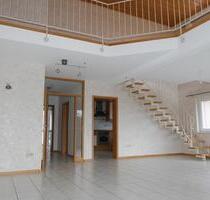 Trier-Zewen: Attraktive Galeriewohnung mit außergewöhnlichem Raumgefühl – effiziente Heizanlage