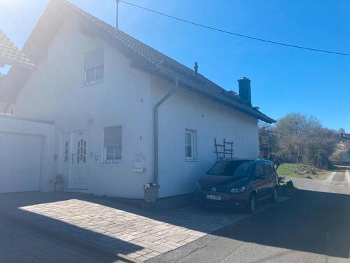 Foto - Einfamilienhaus in Niederdresselndorf