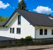 Wunderschönes Einfamilienhaus - 569.000,00&nbsp;EUR Kaufpreis, ca.&nbsp; 230,00&nbsp;m&sup2; in Pfalzgrafenweiler (PLZ: 72285)