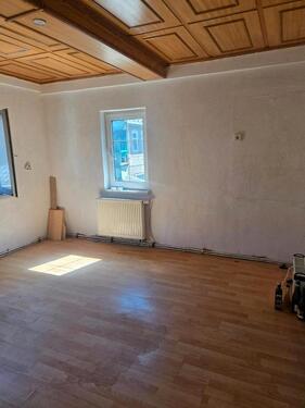 Foto - 6 Zimmer Mehrfamilienhaus, Wohnhaus in Frankenblick