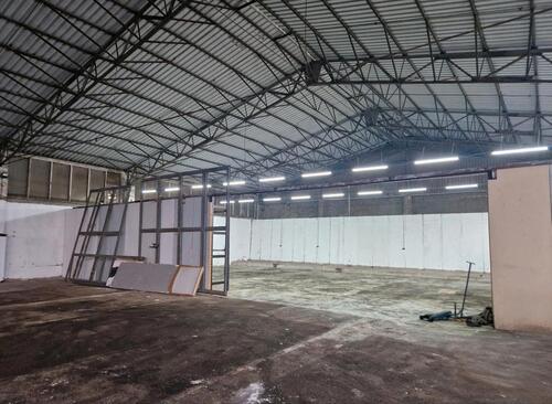 Foto - Hallenfläche,Lager,Halle,Werkstatt zu vermieten