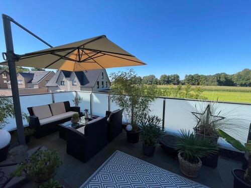 Foto - Großzügige 4-Zimmer-Wohnung mit mehreren Balkonen in ruhiger Lage