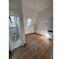 Kernsanierte 2,5-Zimmer Dachgeschosswohnung in der Iserlohner Inn - Herne