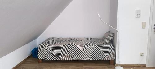 Foto - 1 Zimmer Dachgeschoßwohnung zur Miete in Göttingen