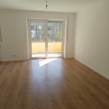 Foto - Tolle renovierte 4 Zimmer EG Wohnung