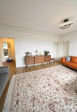 Foto - Modern & Hell: Sanierte 3,5-Zi-Wohnung mit Südbalkon & Stellplatz