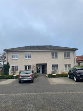 Foto - Großzügige 7-Zimmer-Wohnung in Wolfsburg-Nordsteimke – 125 m²