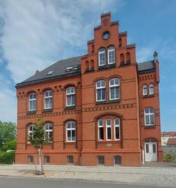 Foto - Komplett neu sanierte stilvolle schöne 2,5 Raum Wohnung Elbnähe