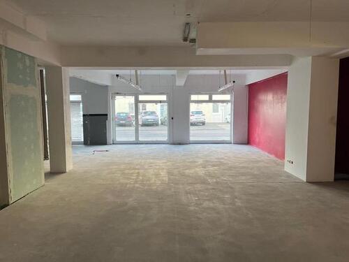 Foto - Großzügiges Ladenlokal in TOPLAGE Lev.-Rheindorf