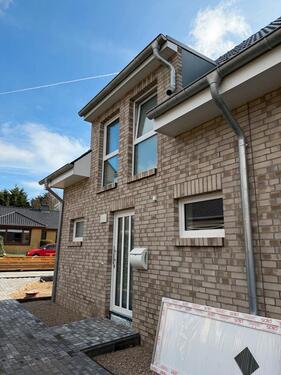 Foto - DHH Neubau in Wees - 1.600,00&nbsp;EUR Kaltmiete, ca.&nbsp; 110,00&nbsp;m&sup2;