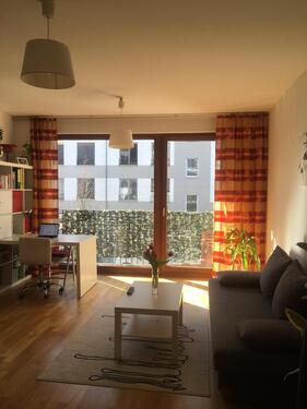 Foto - Helle 2-Zimmer-Wohnung mit Balkon im 1. OG in Frankfurt-Riedberg