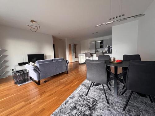 Foto - Exklusive möblierte 2,5 Zimmer Wohnung (94 m2), 1-6 Monate