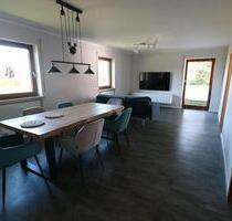 Möblierte 4-Zimmer-Wohnung - 1.800,00 EUR Kaltmiete, ca.  125,00 m² in Affing (PLZ: 86444)