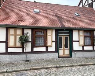Wohnimmobilie Reihenhaus - 29.500,00&nbsp;EUR Kaufpreis, ca.&nbsp; 56,00&nbsp;m&sup2; in Kalbe (Milde) (PLZ: 39624)