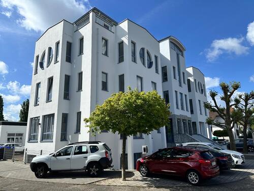 Foto - Coworking-Arbeitsplätze im Gemeinschaftsbüro