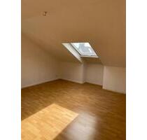 Harkortstr., Herdecke: Schöne helle Dachgeschosswohnung