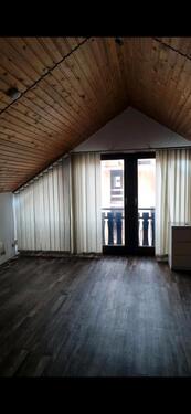Foto - 1 Zimmer Dachgeschoßwohnung zur Miete in Büttelborn