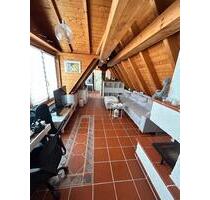 Wohnung mit Fußbodenheizung, Kamin & Einbauküche im Landhaus-Stil - Harthausen