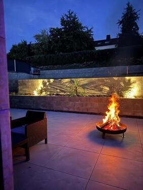 Foto - Moderne Stadtvilla mit großer Terrasse