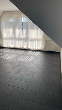 Foto - Helle Dachgeschosswohnung - Ideal für Paare oder kleine Familien