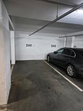 Foto - Stellplatz Tiefgarage Nähe Skyline Plaza