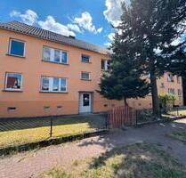 MFH mit 8Wohnungen +8 Garagen - 365.000,00&nbsp;EUR Kaufpreis, ca.&nbsp; 473,00&nbsp;m&sup2; in Zerbst (Anhalt) (PLZ: 39264) Leps