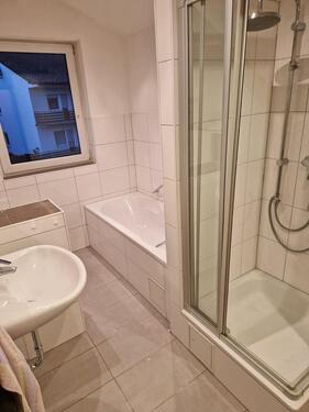 Foto - Modern renovierte Dachgeschosswohnung