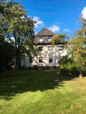 Foto - Gepflegtes Mehrfamilienhaus mit 3 WE , bahnhofsnah