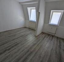 Schöne 2-Raum-Wohnung mit Einbauküche zentral in 08523 Plauen