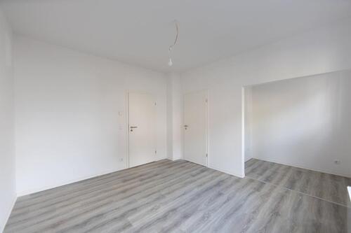 Foto - Frisch renovierte 1-Zimmer-Wohnung mit neuer Einbauküche