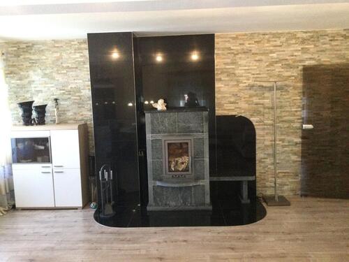 Foto - Freundliche 4-Zimmer-Wohnung im 1. OG und einem Studio im DG