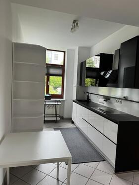 Foto - Moderne möblierte 2-Zimmer-Wohnung mit Balkon, Stellplatz & WLAN