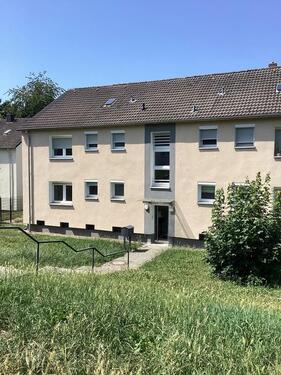 Foto - Renovierte 2-Zi.-Whg. mit eigener, großer Terrasse