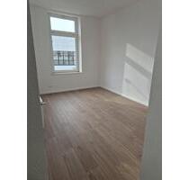 Frisch renovierte 5 Zimmer Wohnung - Solingen Mitte