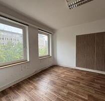Gewerbeeinheit am Jahnplatz - 750,00&nbsp;EUR Kaltmiete, ca.&nbsp; 60,00&nbsp;m&sup2; in Bielefeld (PLZ: 33602)