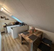 Gemütliche 1,5 Zimmer DG Wohnung mit EBK - Hameln Kernstadt