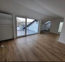 Dachgeschossapartment 1 Zimmer - 450,00 EUR Kaltmiete, ca.  34,00 m² in Ludwigshafen am Rhein (PLZ: 67067) Rheingönheim