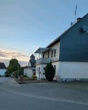Foto - Saniertes Bauernhaus mit 7 Zimmern und Garten