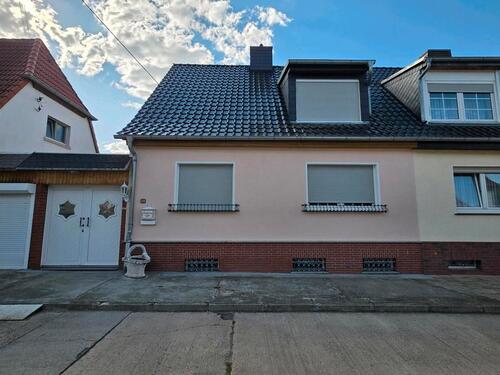 Foto - Haus mit Garten - 150.000,00&nbsp;EUR Kaufpreis, ca.&nbsp; 125,00&nbsp;m&sup2;