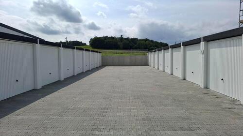 Foto - Garage zu vermieten - 98,00 EUR Miete,