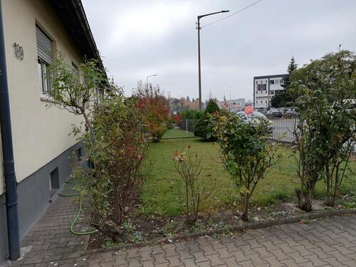 Foto - 3 12 Zimmer Wohnung im 1. Obergeschoss eines Zweifamilienhauses