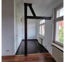 Gemütliche Dachgeschosswohnung wartet auf Ihren Einzug - Halle (Saale) Damaschkestraße
