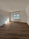 Foto - Großzügige 4 Zimmer-Wohnung (115m2) -frisch renoviert