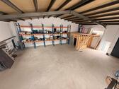 Foto - Lagerhalle mit Büroräumen Sozialräumen Showroom Parkplätze