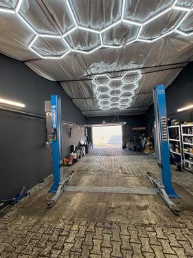 Foto - Halle, Werkstatt - 910,00&nbsp;EUR Miete,