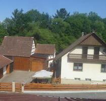 Haus zur Miete - 1.100,00&nbsp;EUR Kaltmiete, ca.&nbsp; 85,00&nbsp;m&sup2; in Üchtelhausen (PLZ: 97532)