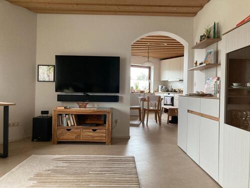 Foto - Sonnige Wohnung in Seebruck - 980,00&nbsp;EUR Kaltmiete, ca.&nbsp; 65,00&nbsp;m&sup2;