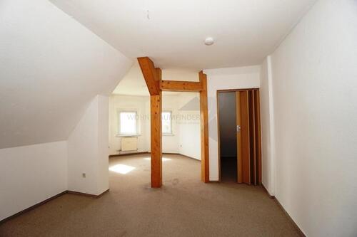 Foto - Gemütliche 2-Zimmer-Wohnung mit Tageslichtbad und Sichtbalken