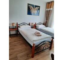 Voll möblierte 1-Zimmer-Wohnung in Augsburg-Haunstetten