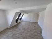 Foto - 2-Zimmer-Dachgeschosswohnung - 370,00&nbsp;EUR Kaltmiete, ca.&nbsp; 57,00&nbsp;m&sup2;